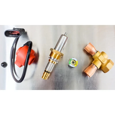 E2V35ZSM03 CAREL EXV BIPOLÁRIS E2V35Z 16MM(5/8 IN.) nézőüveggel, 0.3m kábel,  IP67 Superseal csat